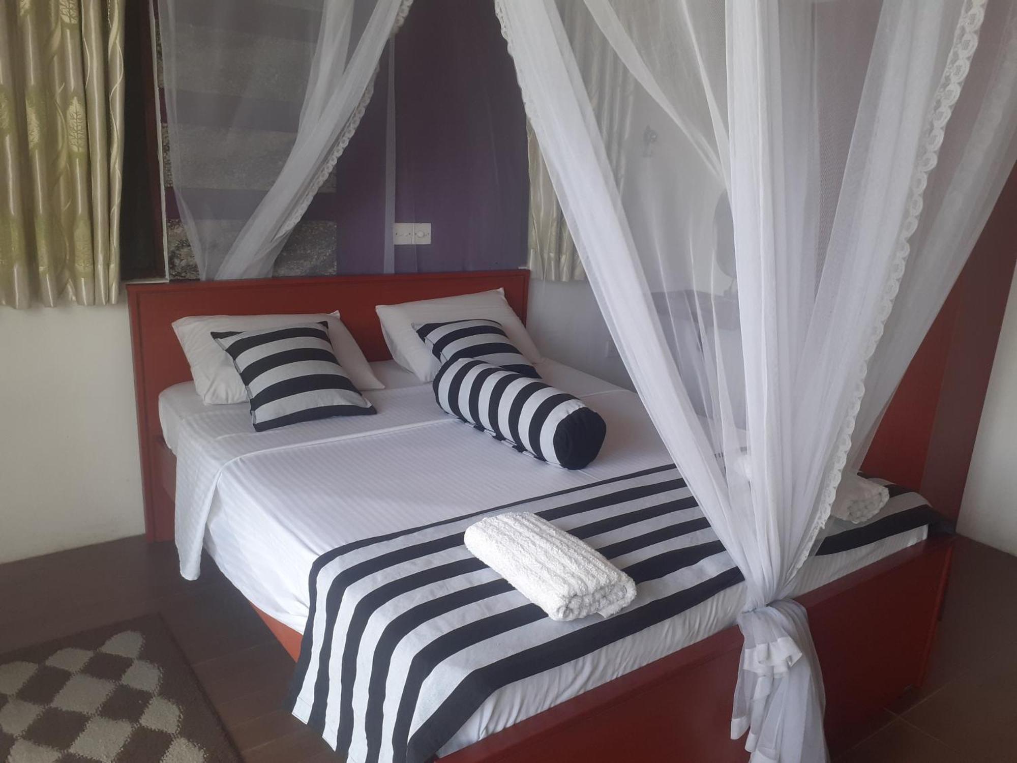 Bed and Breakfast Ella Floating View Exterior foto