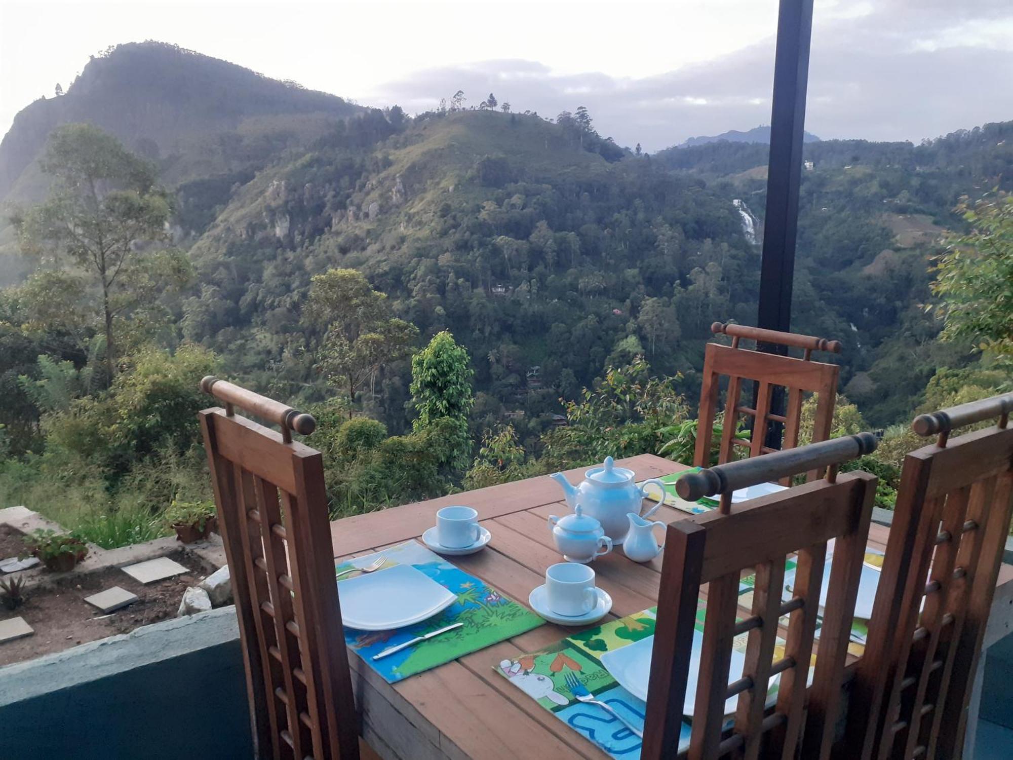 Bed and Breakfast Ella Floating View Exterior foto