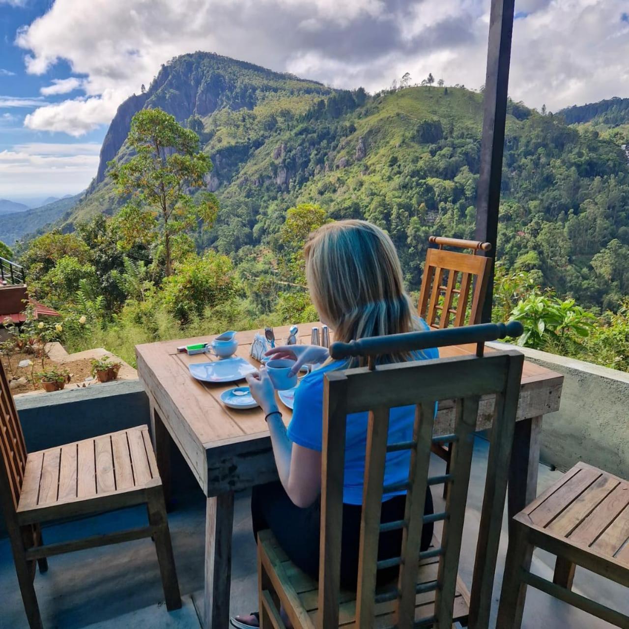Bed and Breakfast Ella Floating View Exterior foto